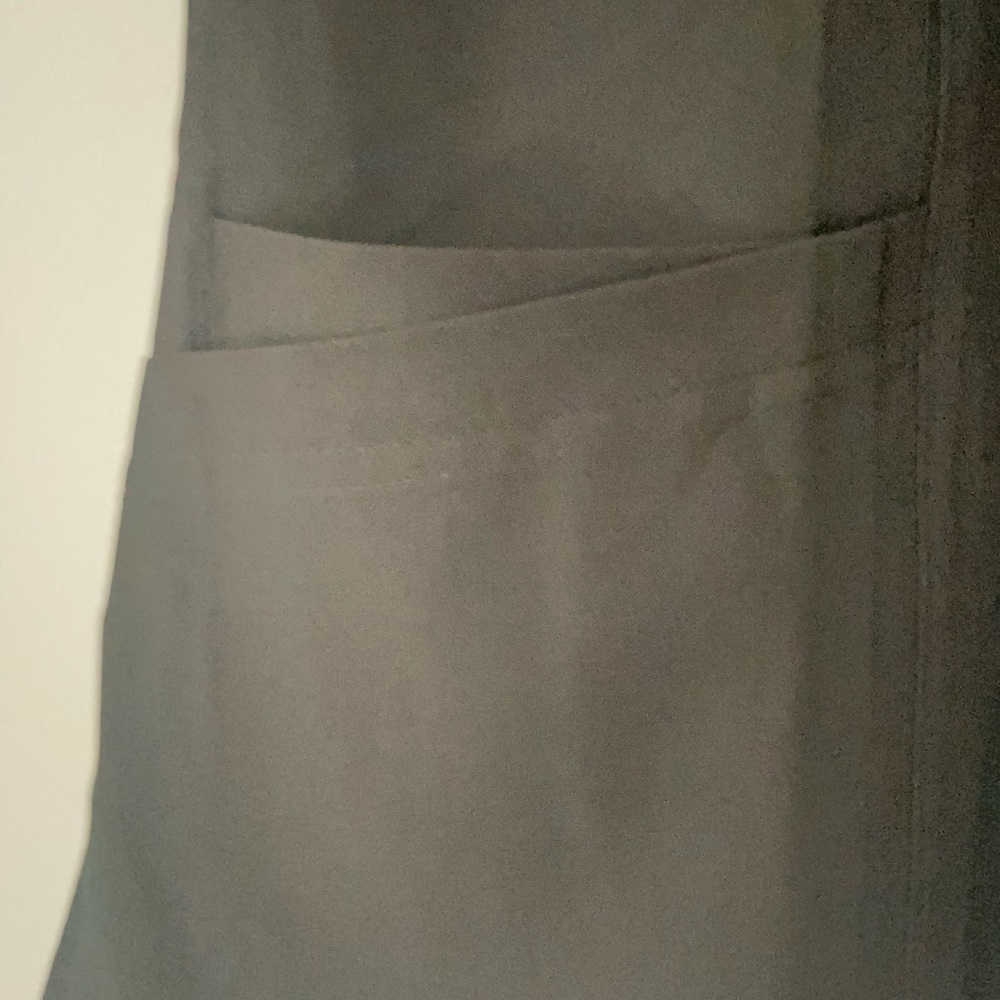 NWT 🏷️ Barco Black Scrubs Top Medium 🩺 - Picture 4 of 7